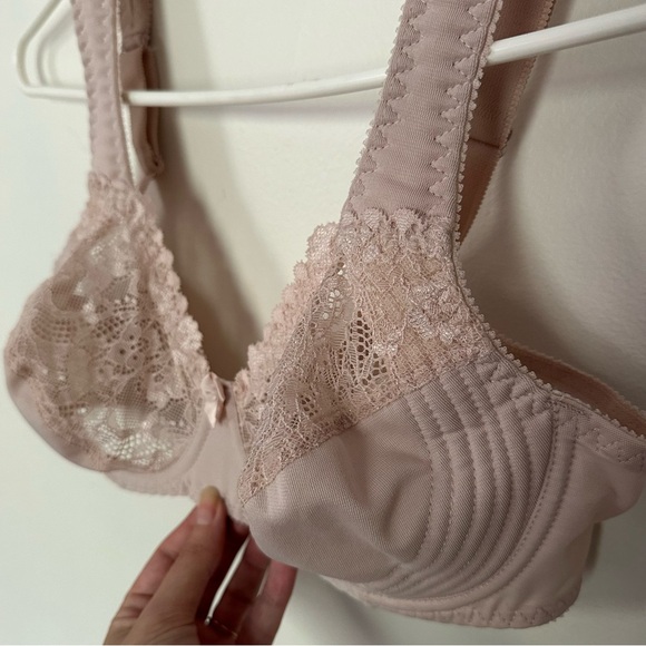 Lace Full-Coverage Supportive Bra - Picture 3 of 7